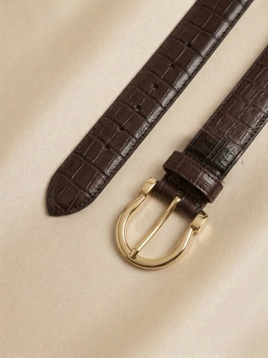 Cinturón Cocodrilo — detalle hebilla minimalista | Romaní Leather