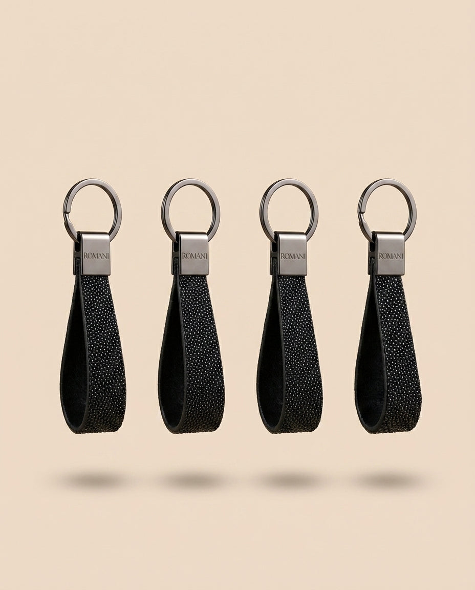 Llaveros en piel exótica: mantarraya, cocodrilo y serpiente | Romani Leather